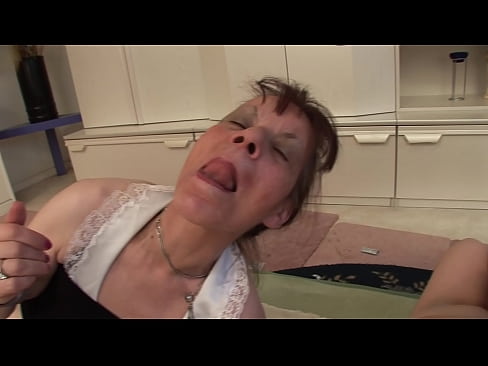 ❤️ Tá triúr ag beirt sheanmháthair agus seanathair amháin ❤️ Porn álainn ag ga.hentaisun.ru ﹏